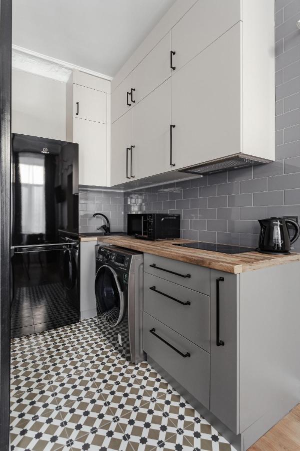 City Centre Silver Apartment Odesa Exterior photo